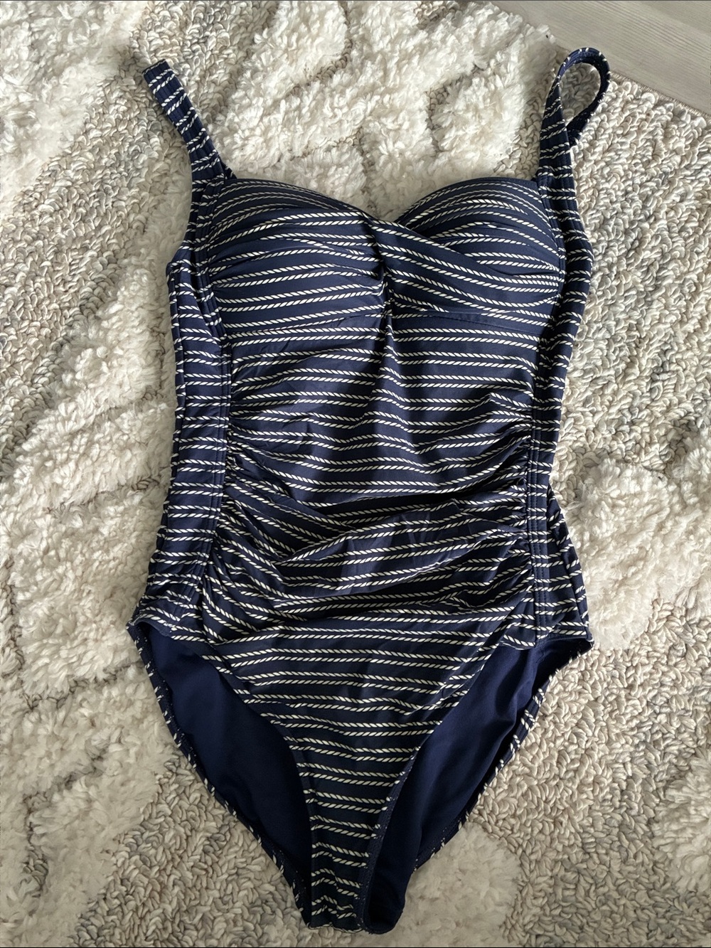 Niptuck Size 8 Joanne Ruched One-Piece Bathing Suit